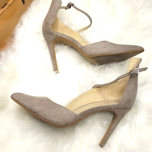 Mia Mona Grey Suede D'Orsay Heels 7.5 - Picture 8 of 13